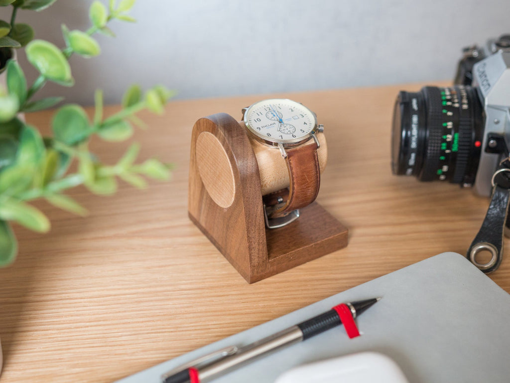 porte montre homme original